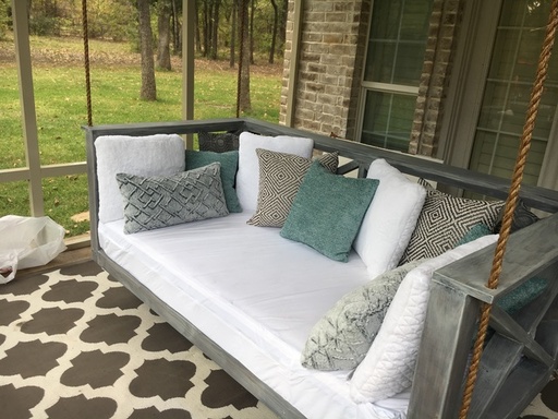 Relaxing Daybed